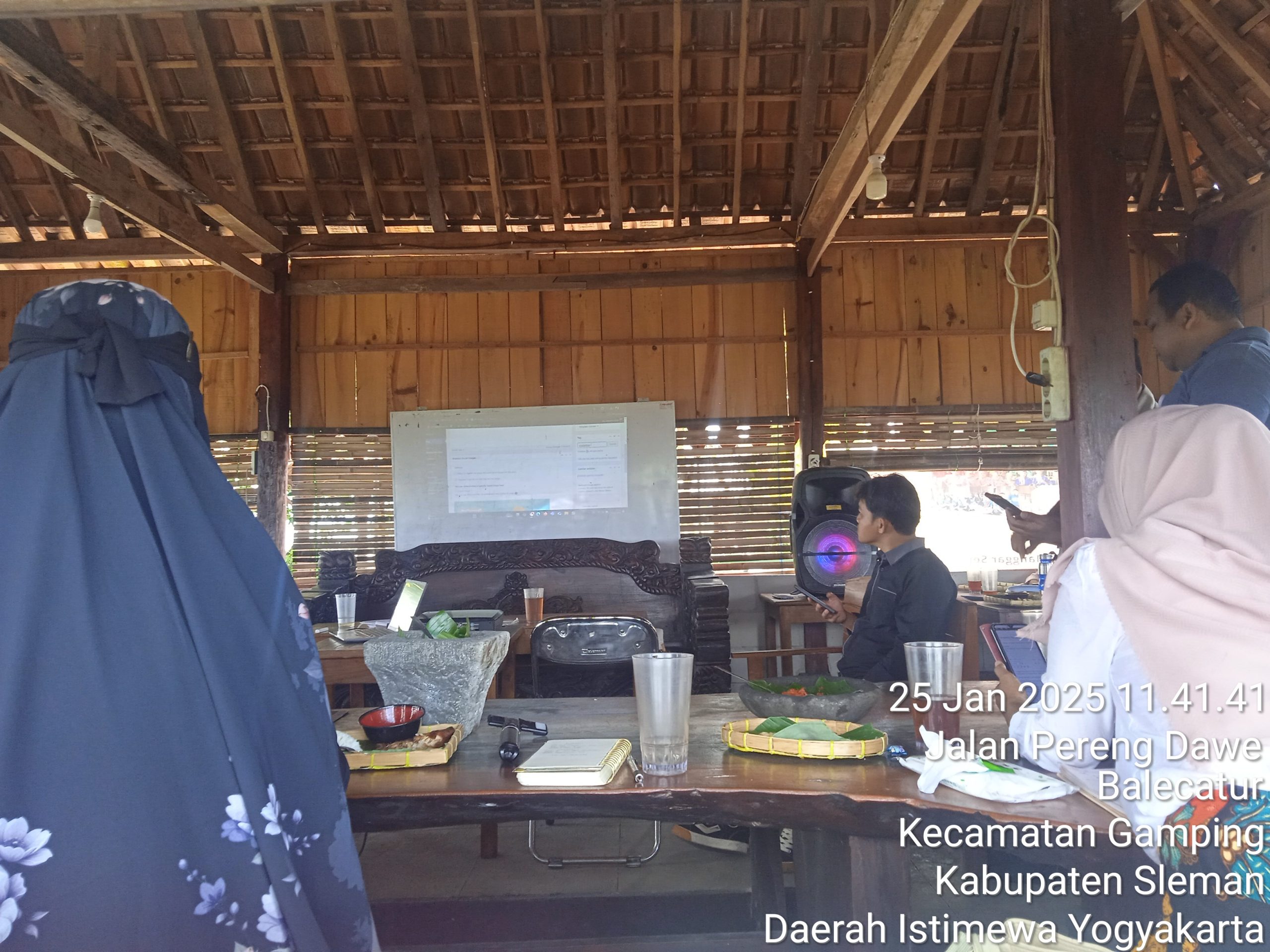 Diklat Jurnalis diPuncak Balecatur Tera View